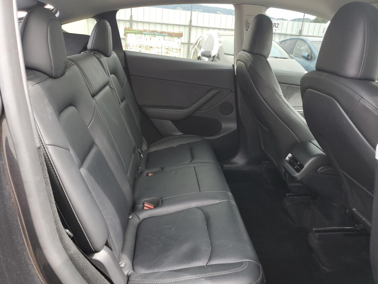 2024 TESLA MODEL Y  VIN:7SAYGDEE8RF060376