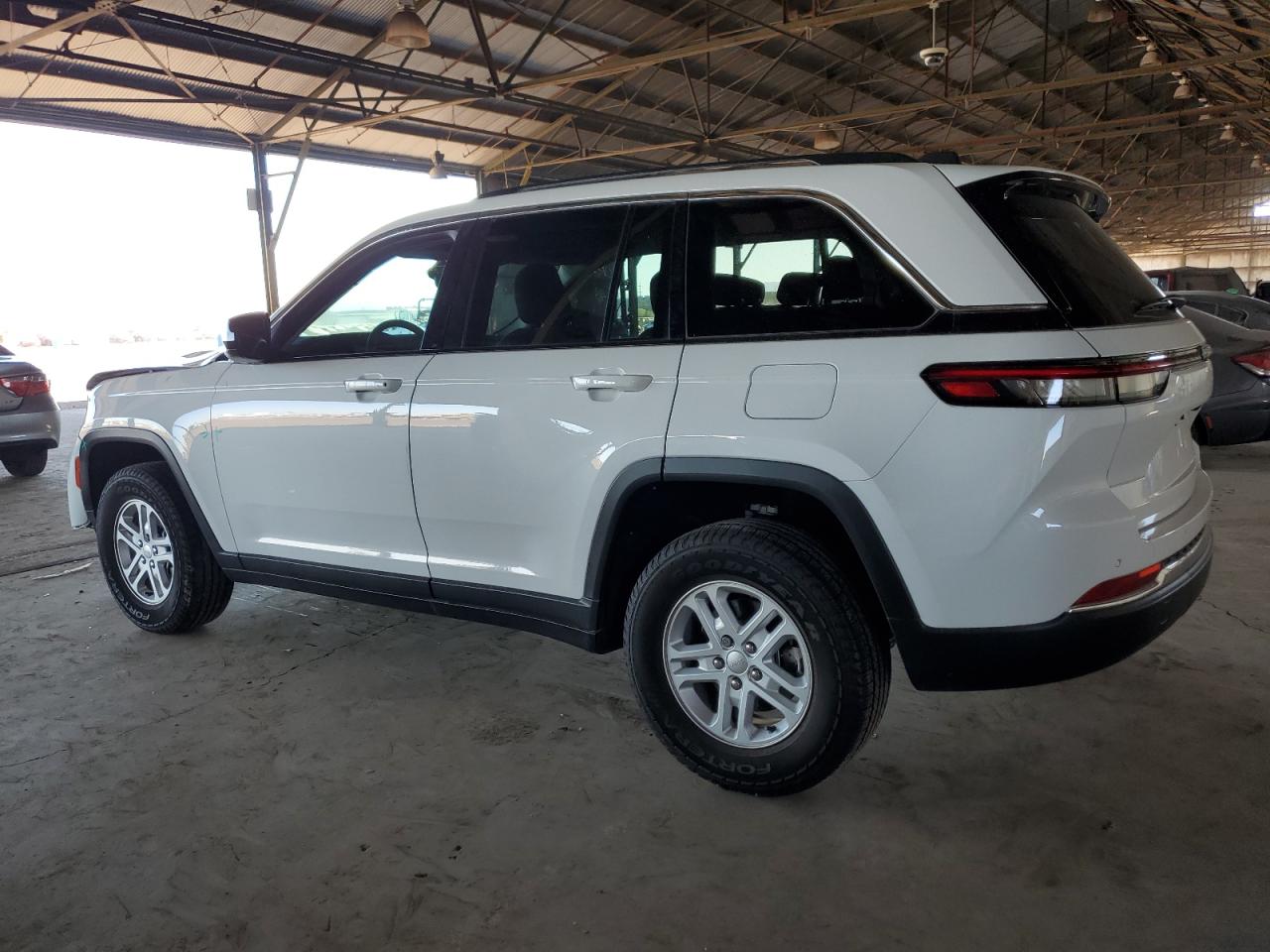 2023 JEEP GRAND CHEROKEE LAREDO VIN:1C4RJHAG0PC521985