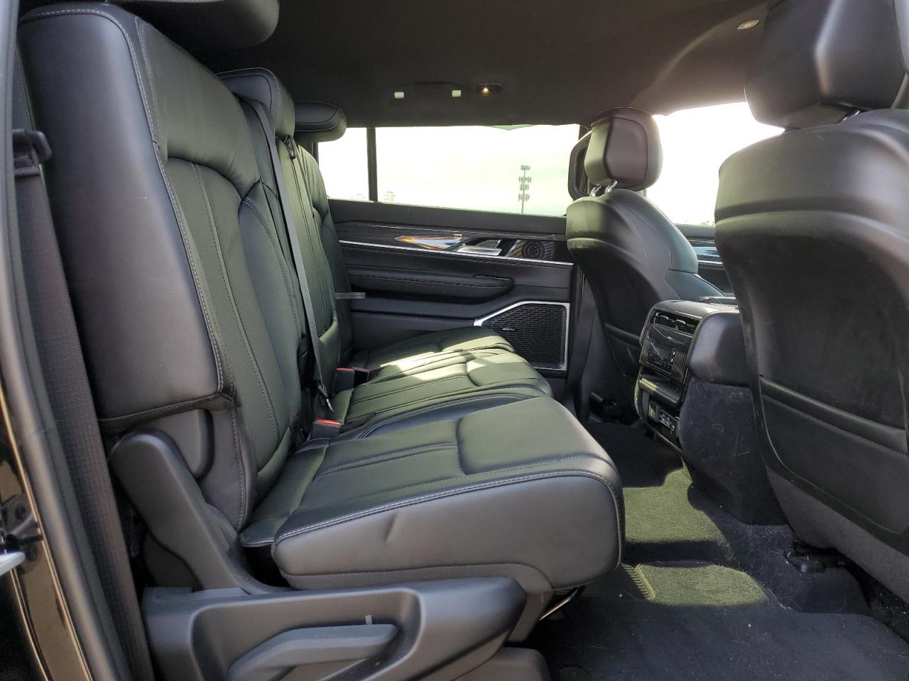 2022 JEEP WAGONEER SERIES II VIN:1C4SJVBTXNS137615