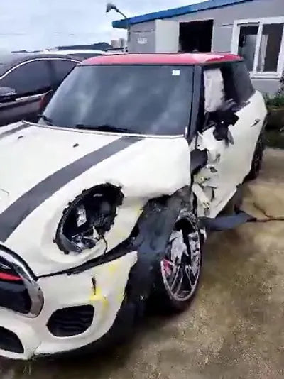 2018 MINI John Cooper Works WMWXM9107J2F97711 VIN:WMWXM9107J2F97711