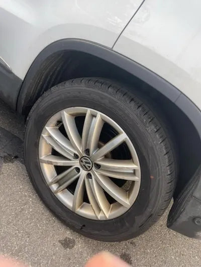 2015 Volkswagen Tiguan VIN: