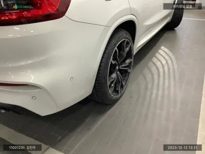 2020 BMW X4 M WBSUJ0107M9E51923 VIN:WBSUJ0107M9E51923