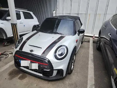 2021 MINI Cooper VIN:
