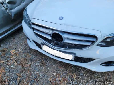 2016 Mercedes-Benz E 250 932KMWDDHF9HB7GB2 VIN:932KMWDDHF9HB7GB2