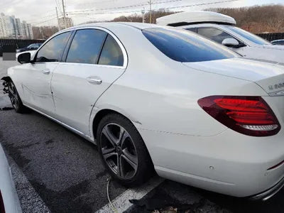 2019 Mercedes-Benz E 300 WDDZF4JB7KA604662 VIN:WDDZF4JB7KA604662