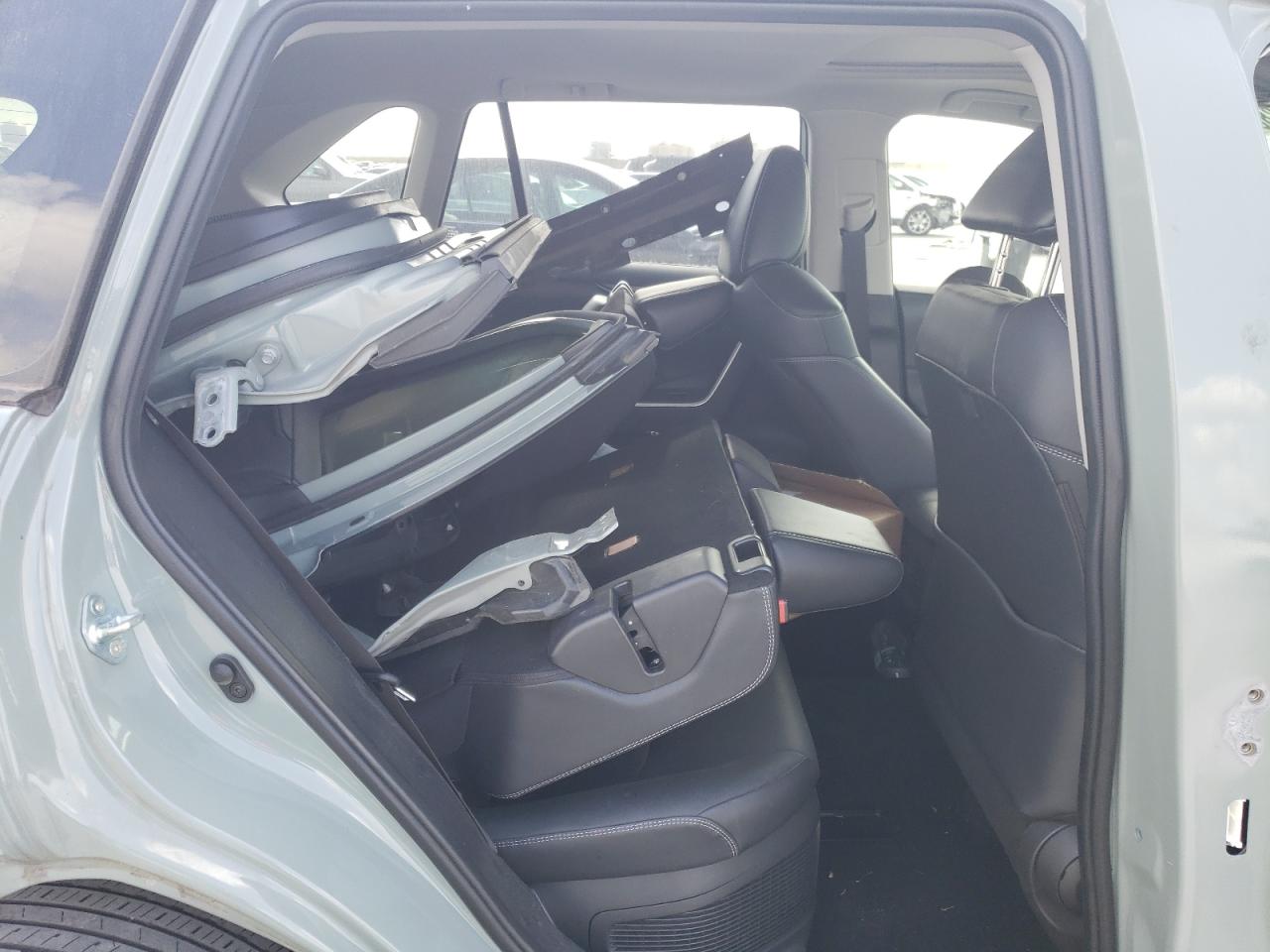 2022 TOYOTA RAV4 XLE PREMIUM VIN:JTMB6RFV3ND061888