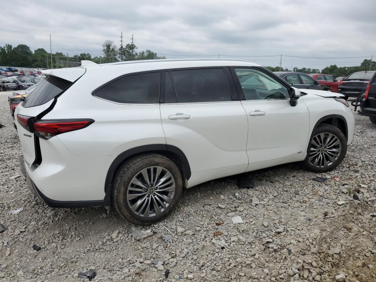 2022 TOYOTA HIGHLANDER HYBRID PLATINUM VIN:5TDEBRCH2NS072781