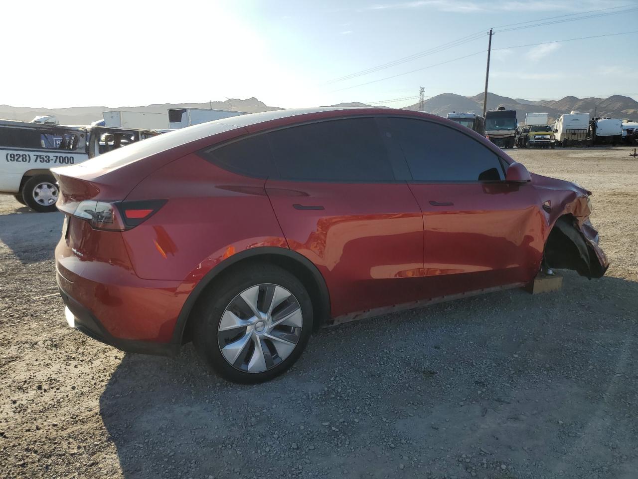 2024 TESLA MODEL Y  VIN:7SAYGDEE2RA256729