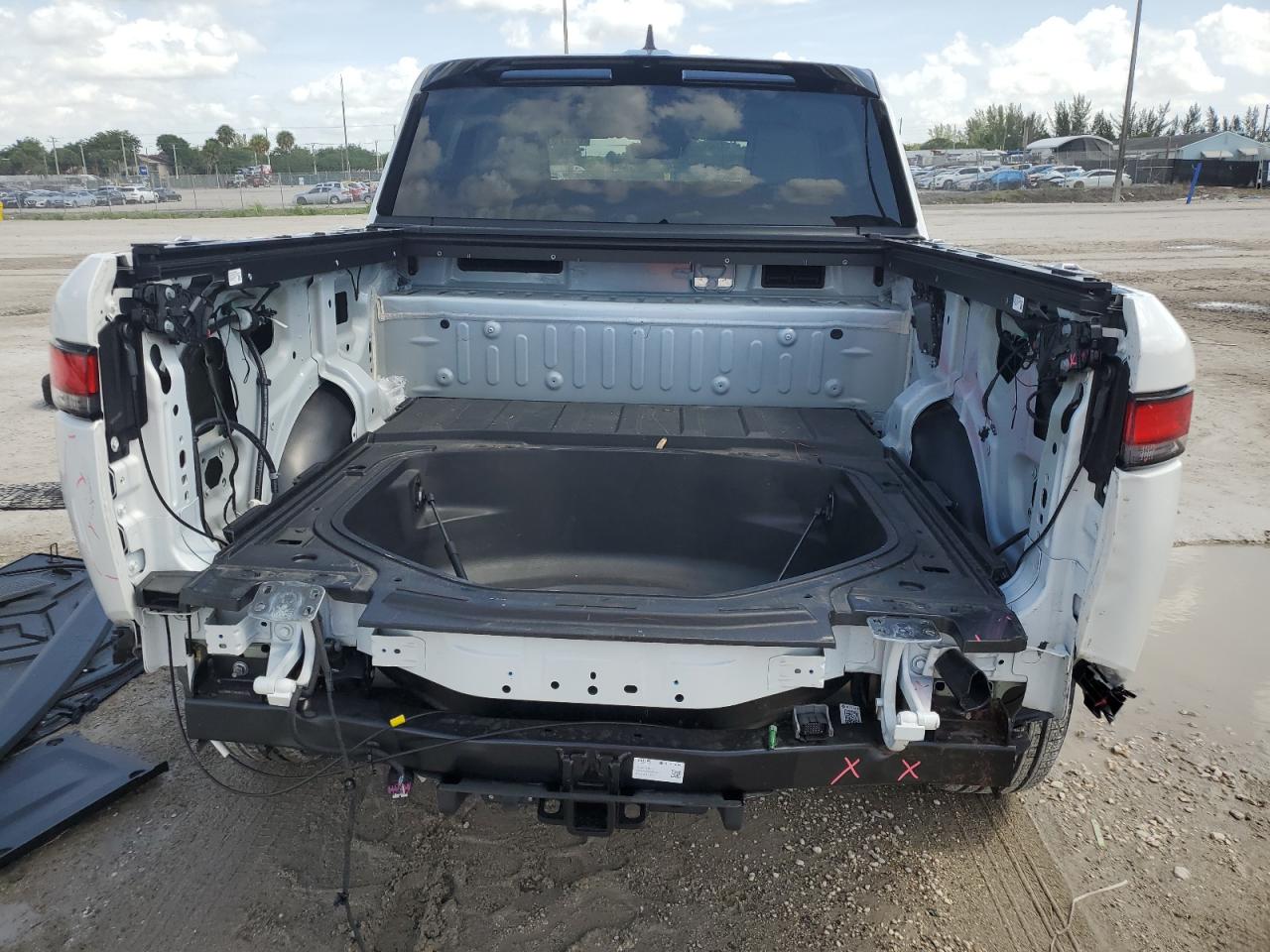 2023 RIVIAN R1T ADVENTURE VIN:7FCTGBAA5PN028668