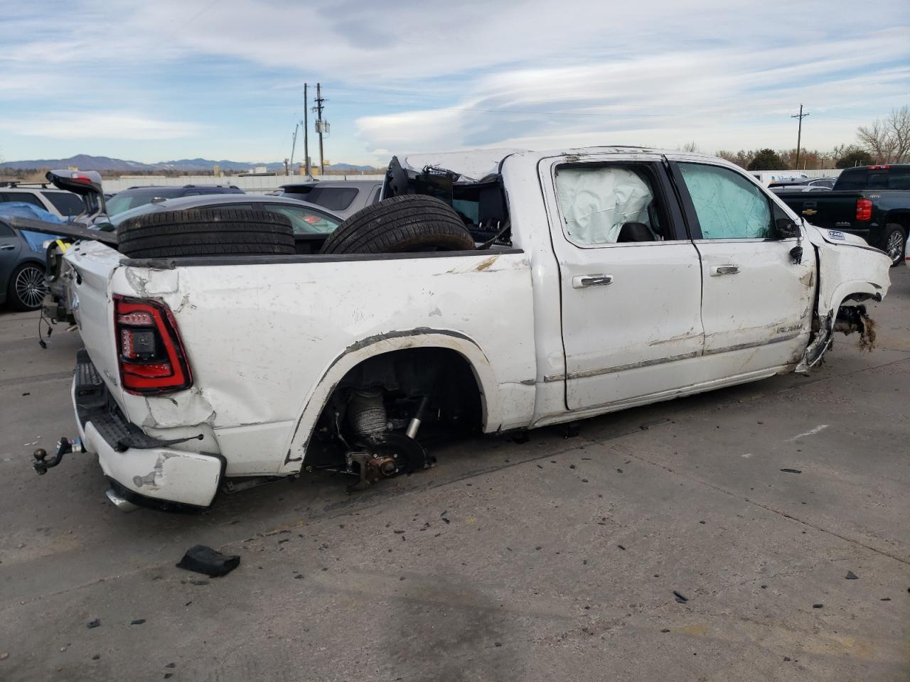 2024 RAM 1500 LIMITED VIN:1C6SRFHT6RN181404