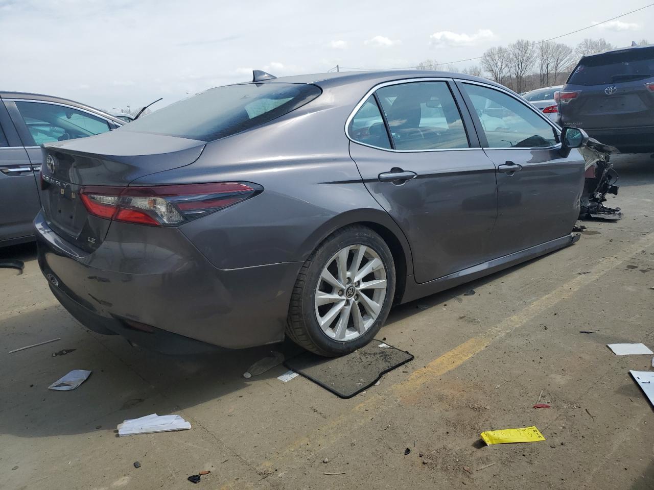 2022 TOYOTA CAMRY LE VIN:4T1C11AK7NU677459