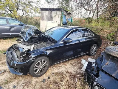 2016 Mercedes-Benz C 200 VIN: