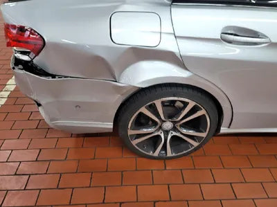 2015 Mercedes-Benz E 220 WDDHF0AB4FB168115 VIN:WDDHF0AB4FB168115