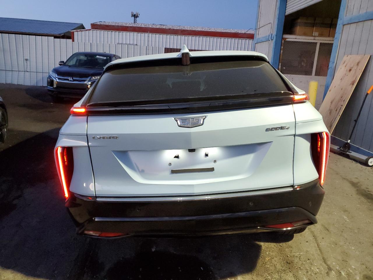 2024 CADILLAC LYRIQ TECH VIN:1ZVHT82H585181488