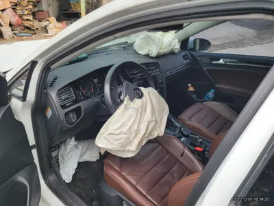 2014 Volkswagen Golf VIN: