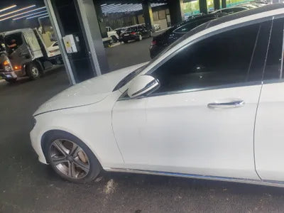 2016 Mercedes-Benz E 300 VIN: