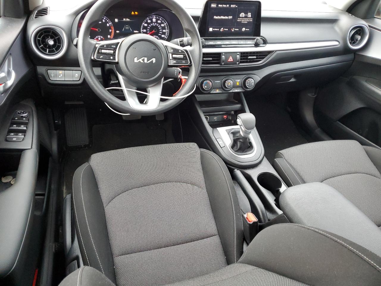 2024 KIA FORTE LX VIN:3KPF24AD9RE755102