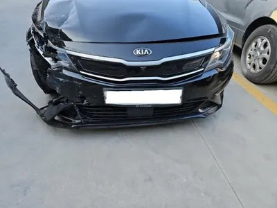 2018 Kia K5 KNAGW41EBKA031329 VIN:KNAGW41EBKA031329