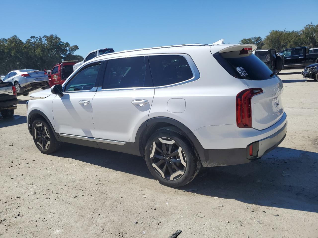 2023 KIA TELLURIDE S VIN:5XYP64GC6PG378381