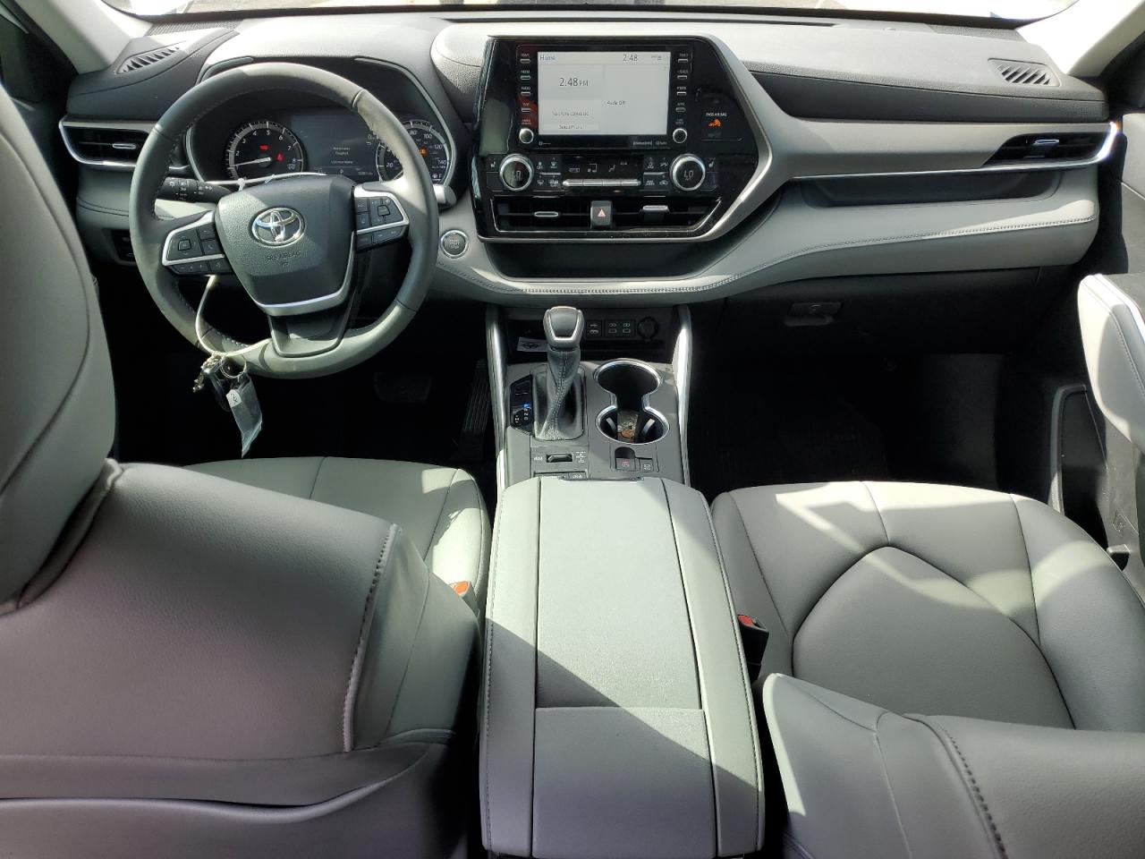 2022 TOYOTA HIGHLANDER XLE VIN:5TDGZRBH8NS244219