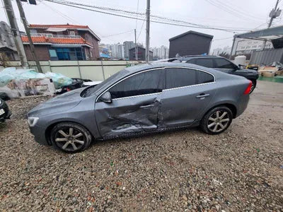 2018 Volvo S60 YV1FS79B0J2466713 VIN:YV1FS79B0J2466713