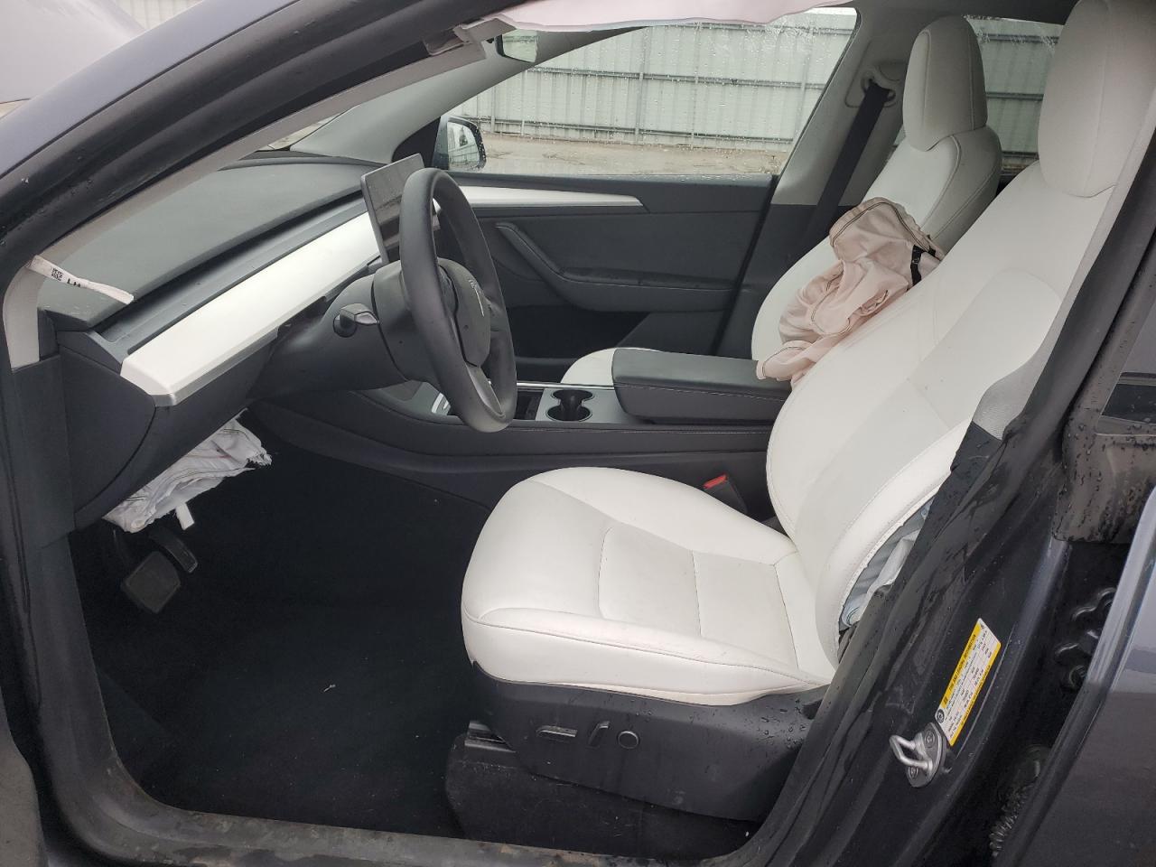 2023 TESLA MODEL Y  VIN:7SAYGDEE8PA116004