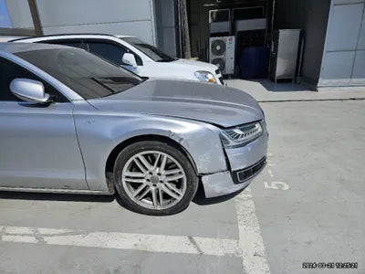 2015 Audi A8 WAUZZZ4H9FN026557 VIN:WAUZZZ4H9FN026557