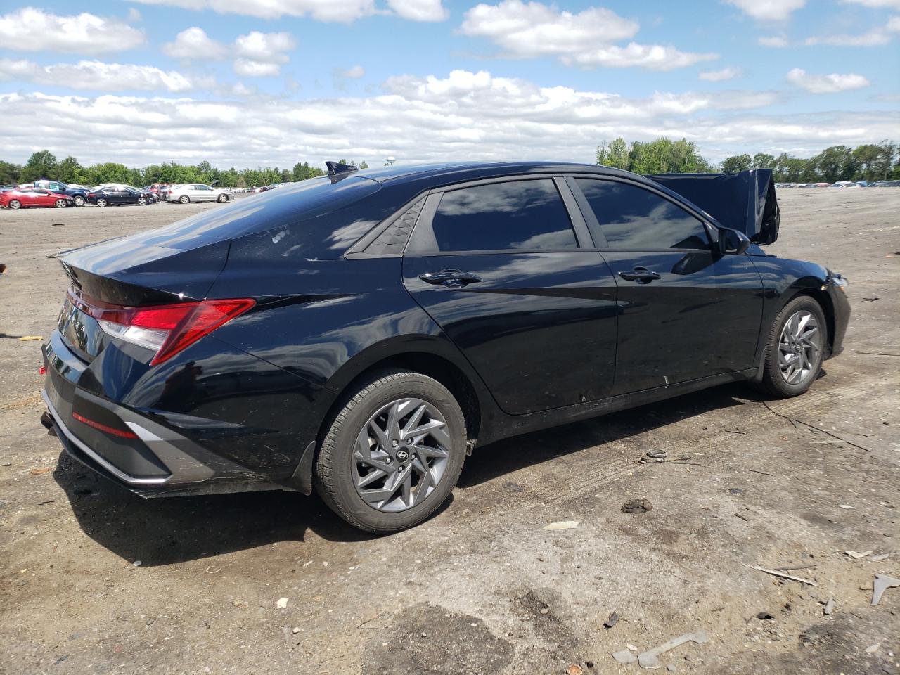 2024 HYUNDAI ELANTRA SEL VIN:KMHLM4DG1RU734731