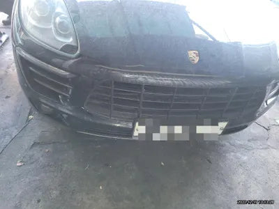 2014 Porsche Macan VIN: