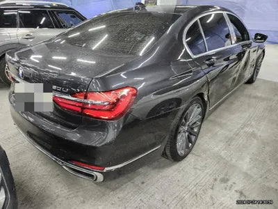 2016 BMW 750 VIN:
