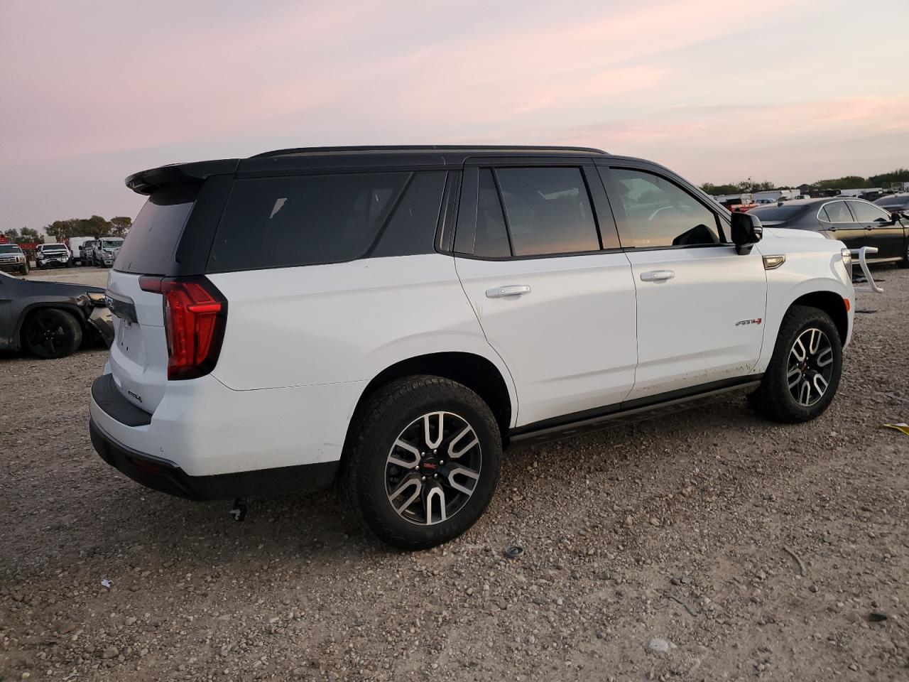 2024 GMC YUKON AT4 VIN:1GKS2CKD0RR344512