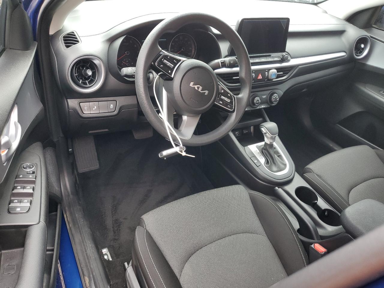 2023 KIA FORTE LX VIN:3KPF24AD7PE631083