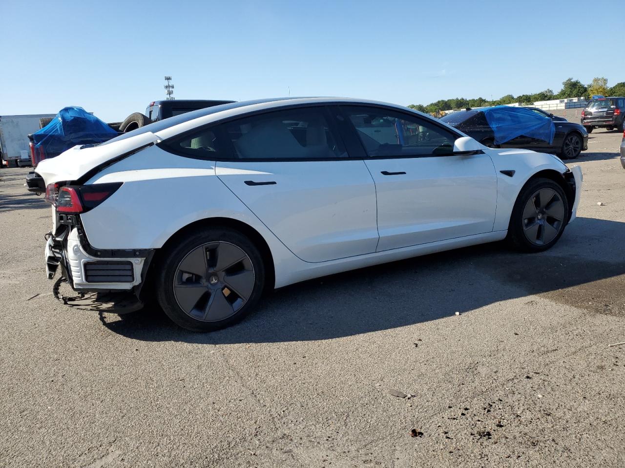 2022 TESLA MODEL 3  VIN:5YJ3E1EB5NF270669