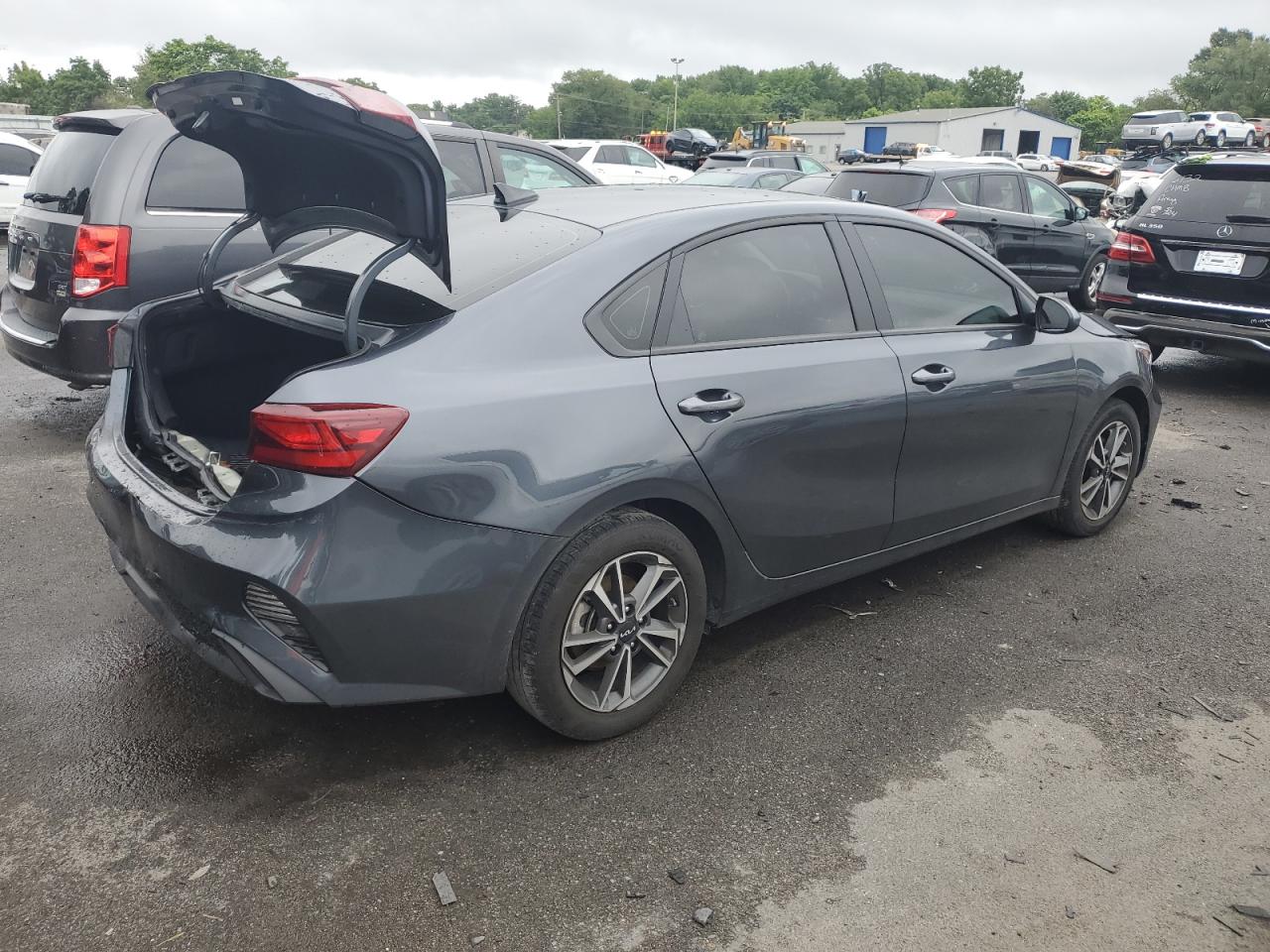 2023 KIA FORTE LX VIN:3KPF24AD8PE601252