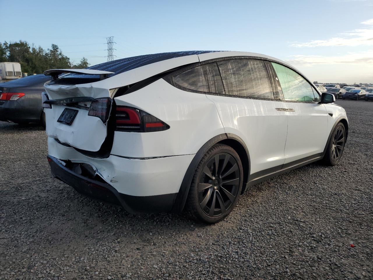 2023 TESLA MODEL X  VIN:7SAXCBE52PF401523