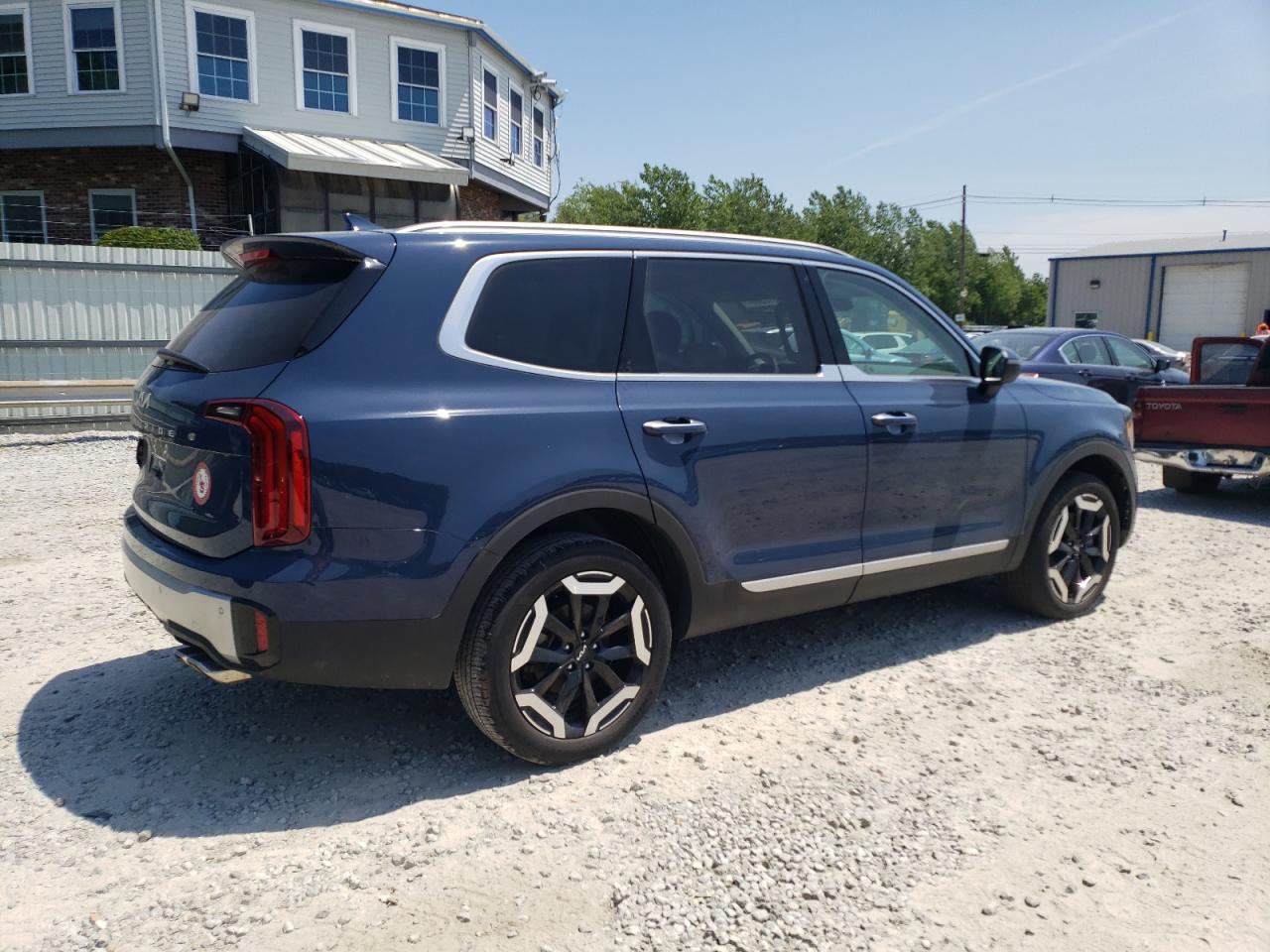 2023 KIA TELLURIDE S VIN:5XYP64GC9PG325190