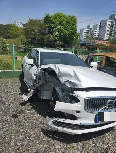 2022 Volvo S90 VIN: