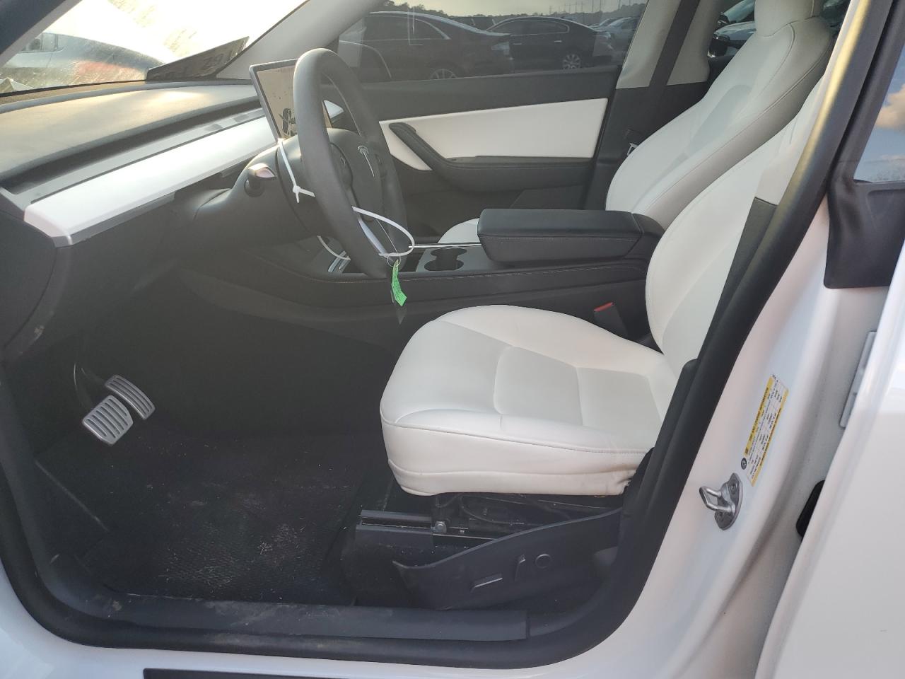 2022 TESLA MODEL Y  VIN:7SAYGDEF4NF379745