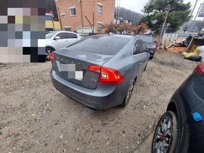 2018 Volvo S60 YV1FS79B0J2466713 VIN:YV1FS79B0J2466713