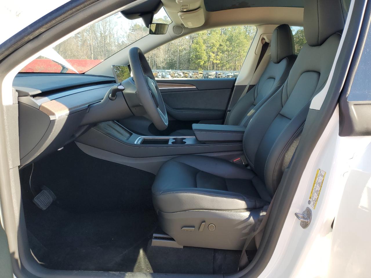 2024 TESLA MODEL Y  VIN:7SAYGDED1RF169639
