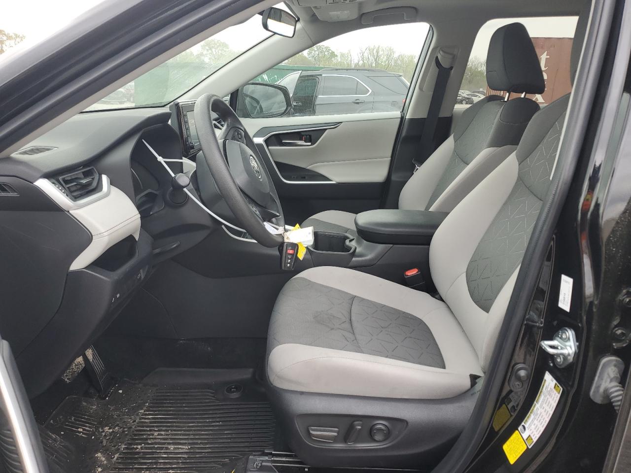 2022 TOYOTA RAV4 XLE VIN:2T3W1RFV7NC183772