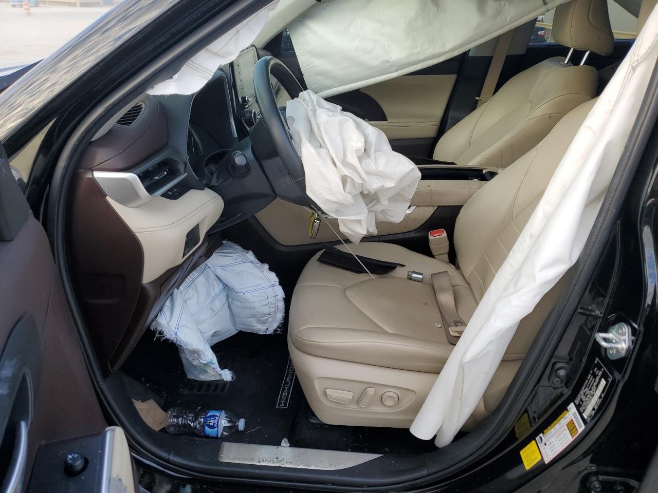 2022 TOYOTA HIGHLANDER XLE VIN:5TDGZRAH2NS141248