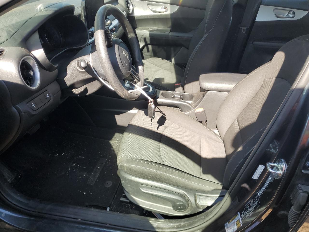 2024 KIA FORTE LX VIN:3KPF24ADXRE687683