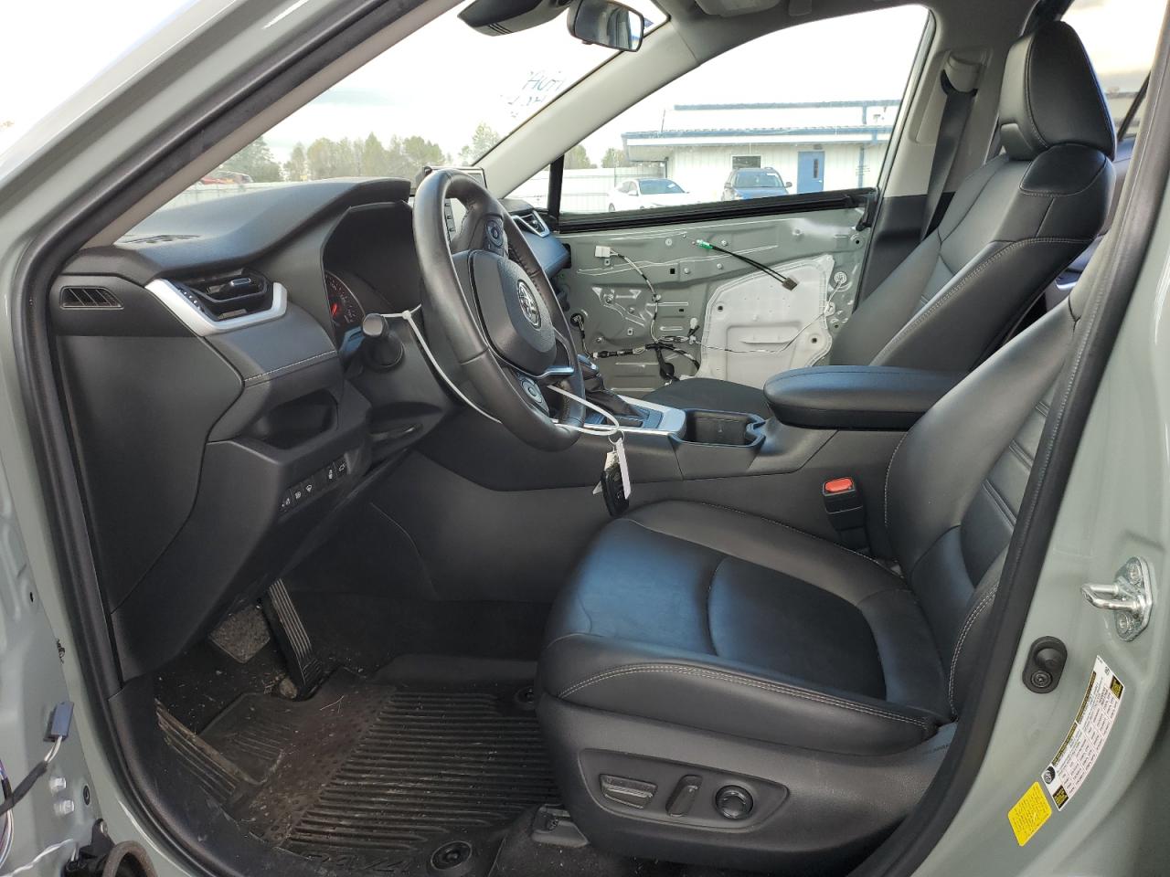 2022 TOYOTA RAV4 XLE PREMIUM VIN:2T3C1RFV7NW193168