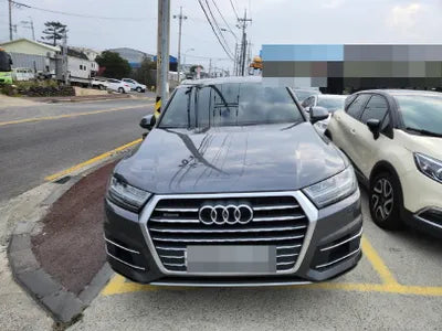 2019 Audi Q7 VIN: