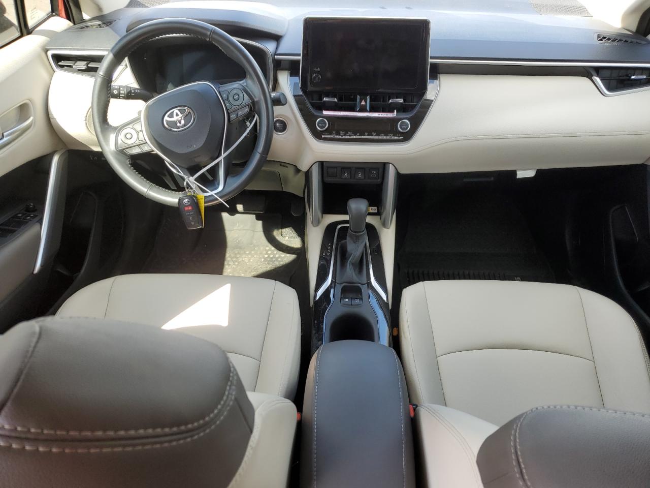 2023 TOYOTA COROLLA CROSS XLE VIN:7MUDAABG0PV052790