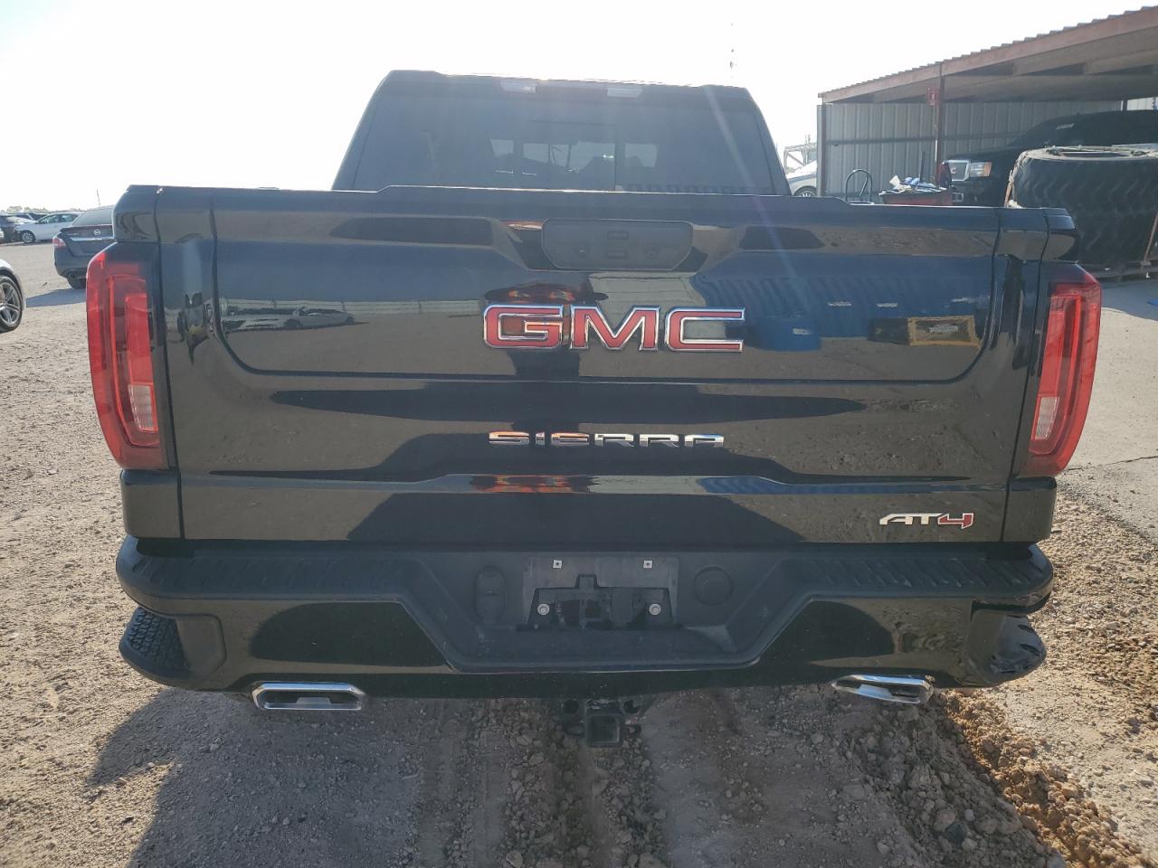 2022 GMC SIERRA K1500 AT4 VIN:1GTUUEET4NZ617992