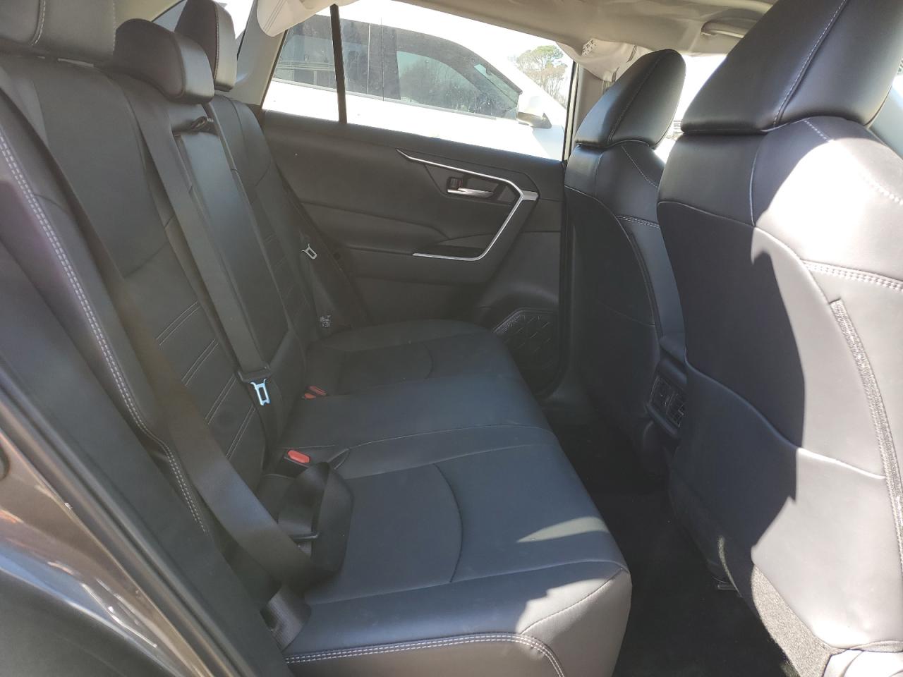 2024 TOYOTA RAV4 XLE PREMIUM VIN:2T3C1RFV6RC253268