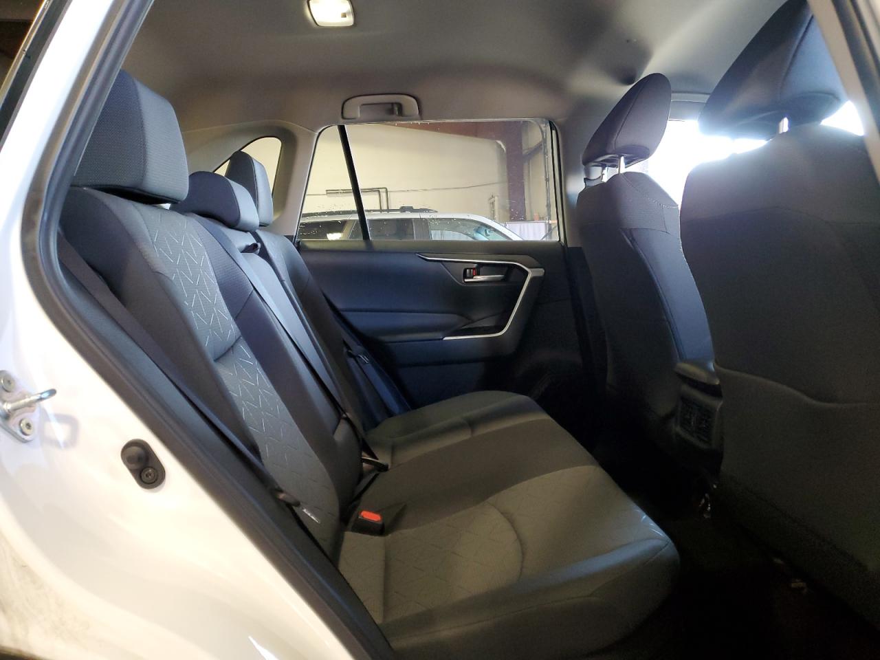 2023 TOYOTA RAV4 XLE VIN:4T3RWRFV8PU092848