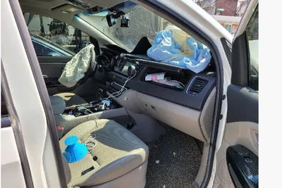 2015 Kia Carnival KNAMC81ABFS020262 VIN:KNAMC81ABFS020262